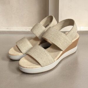 <NEW> VANELi Colly in Natural Linelast Size 6.5